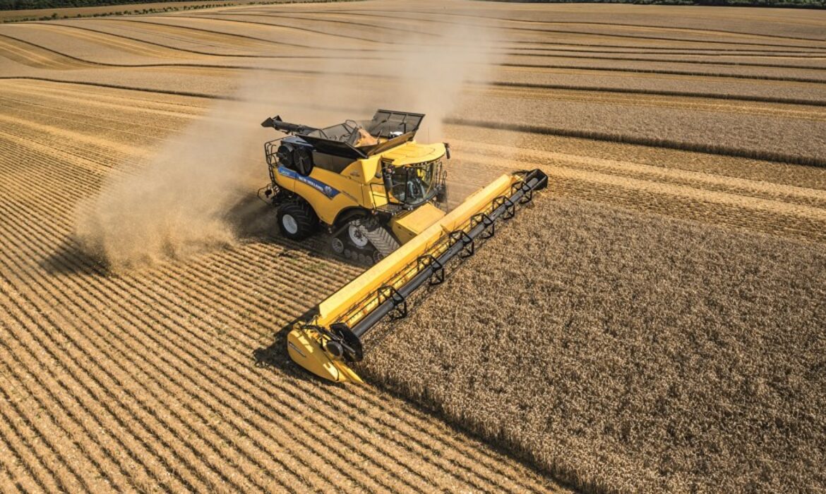 New Holland amplía la serie de cosechadoras CR Revelation y lleva la automatización a un nuevo nivel