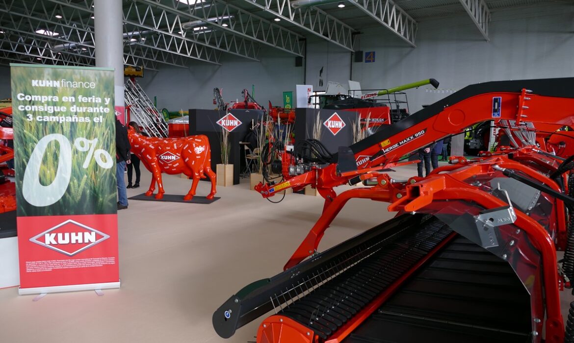 Kuhn presenta en Agraria Valladolid su nueva sembradora monograno de precisión Maxima 3