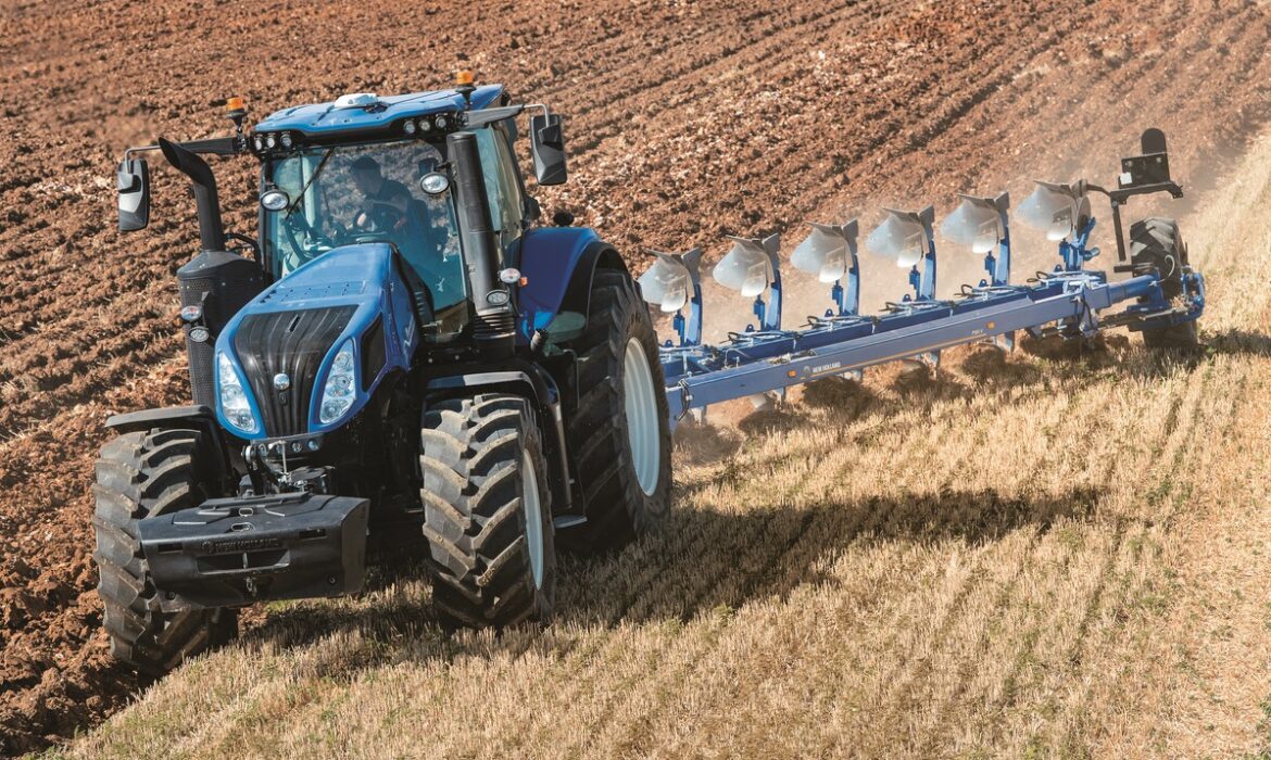 New Holland T8 GENESIS PLM Intelligence